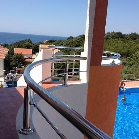 Apartments De Lara Утєха Екстер'єр фото