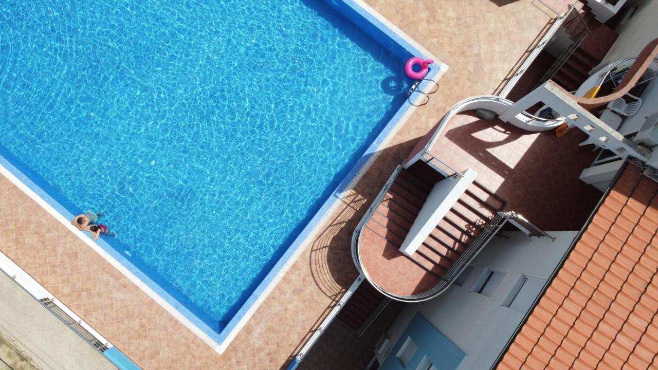 Apartments De Lara Утєха Екстер'єр фото