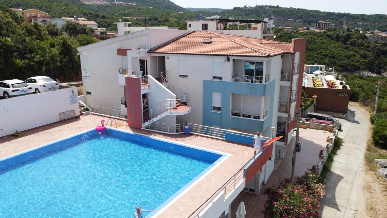 Apartments De Lara Утєха Екстер'єр фото