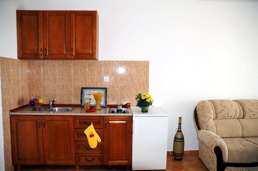 Apartments De Lara Утєха Екстер'єр фото