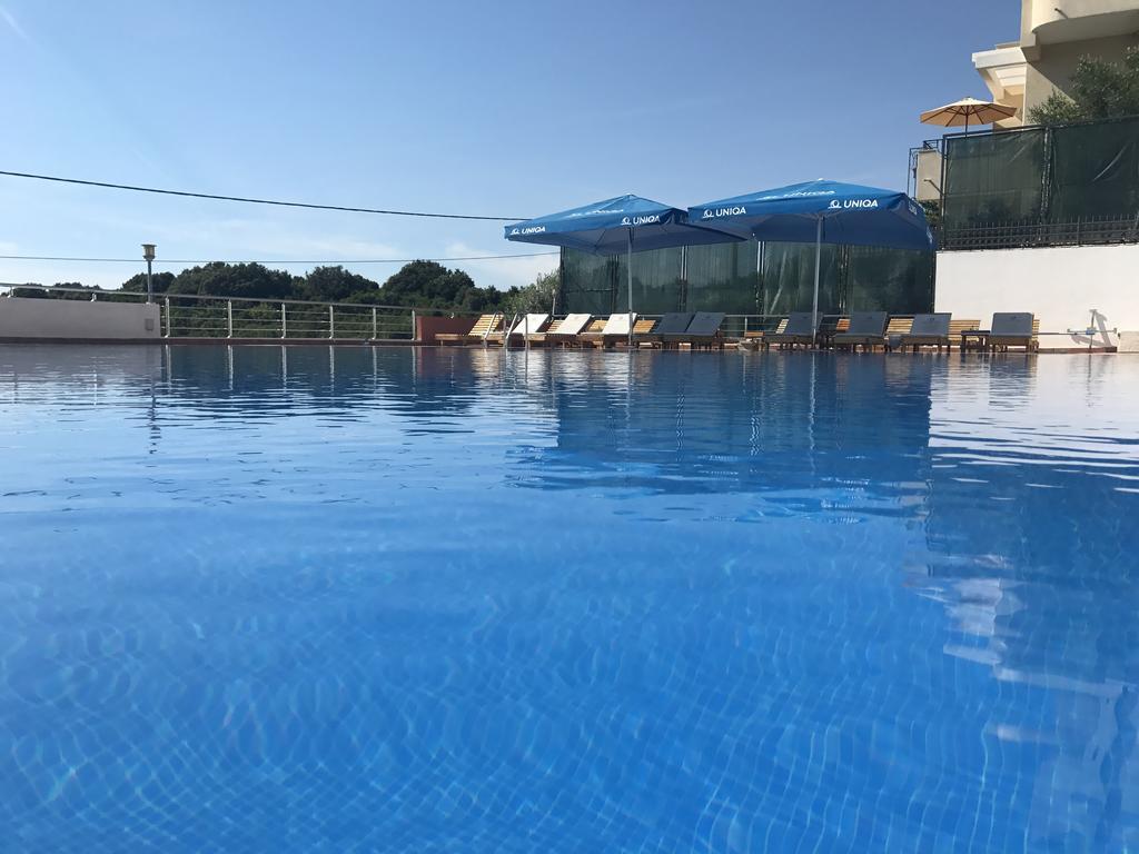 Apartments De Lara Утєха Екстер'єр фото