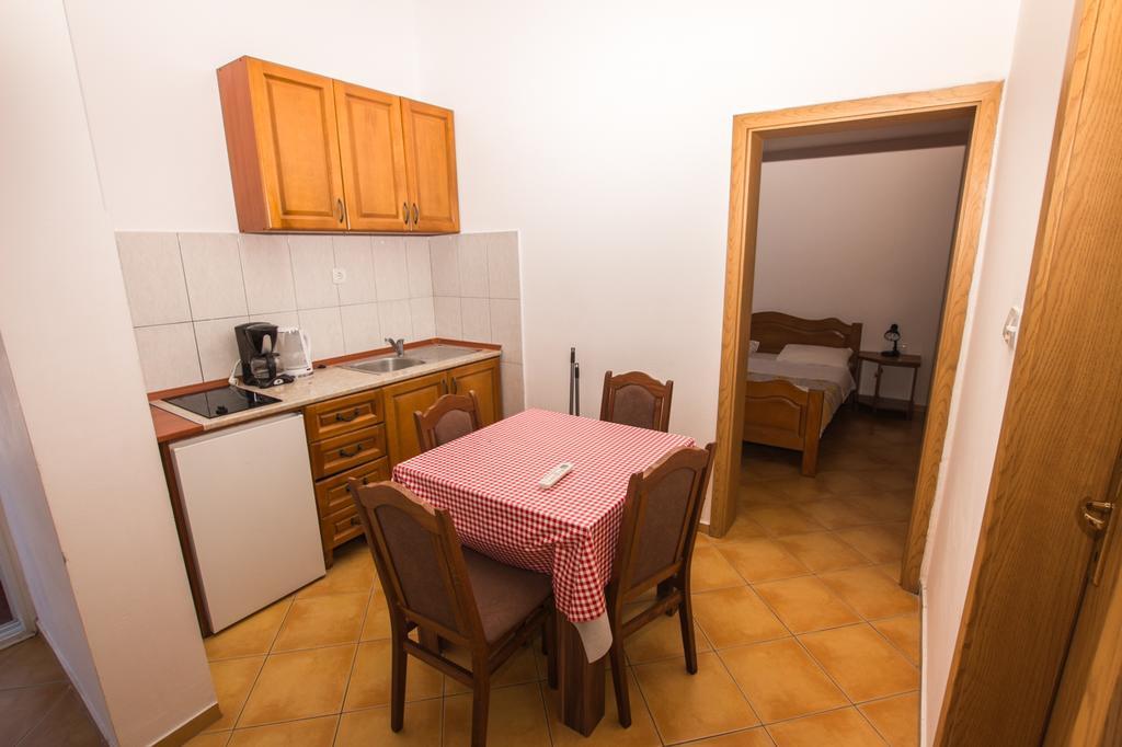 Apartments De Lara Утєха Екстер'єр фото