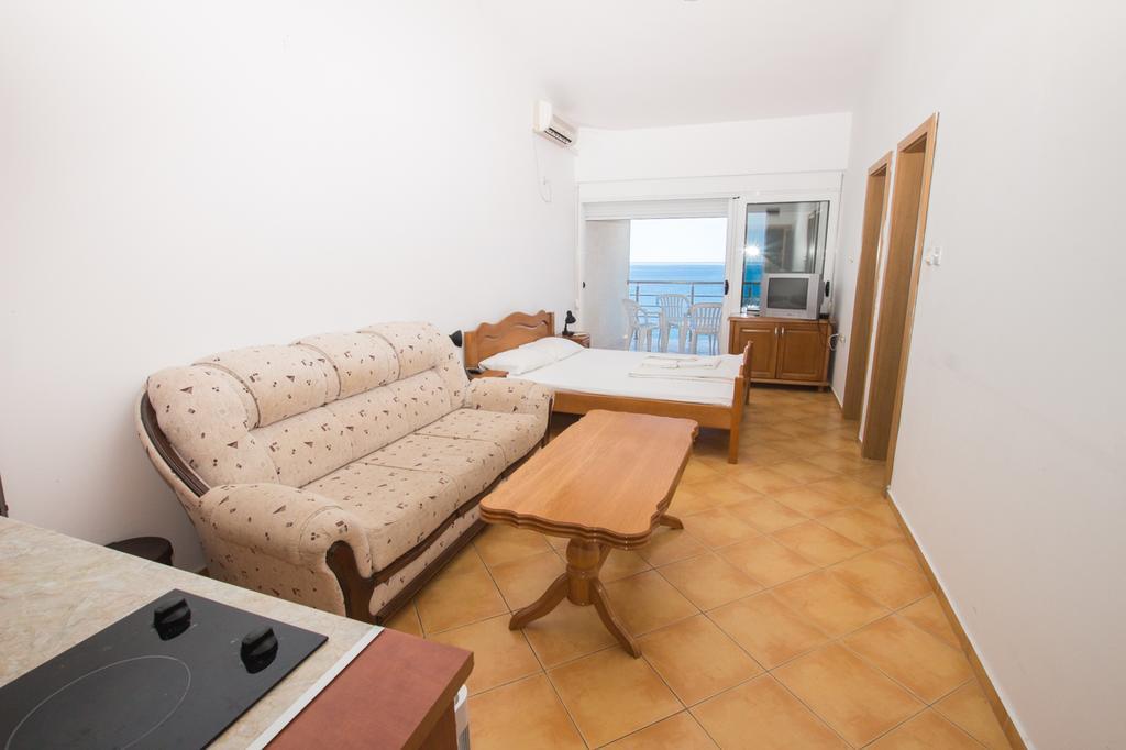 Apartments De Lara Утєха Екстер'єр фото