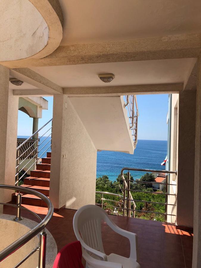 Apartments De Lara Утєха Екстер'єр фото