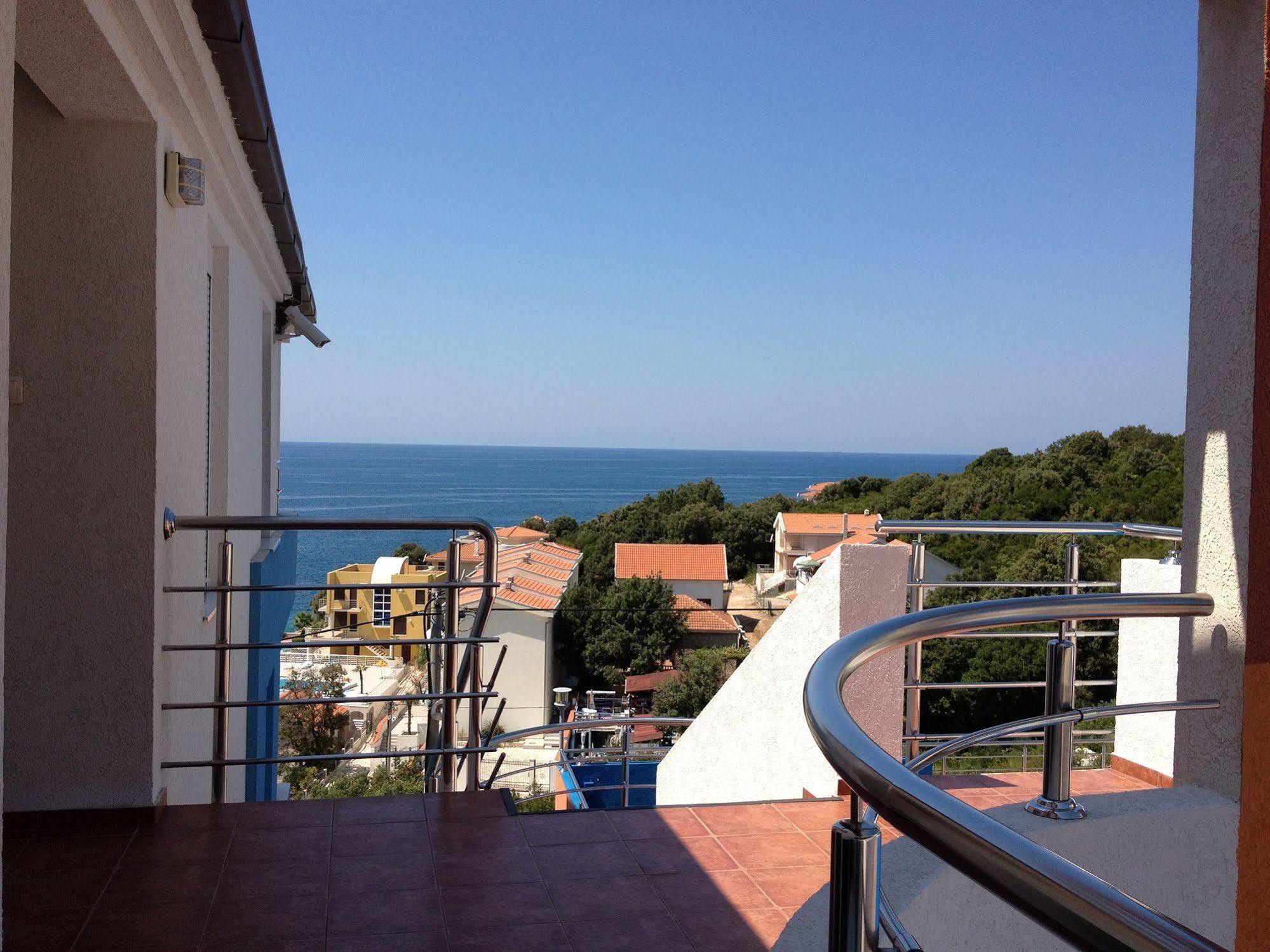 Apartments De Lara Утєха Екстер'єр фото